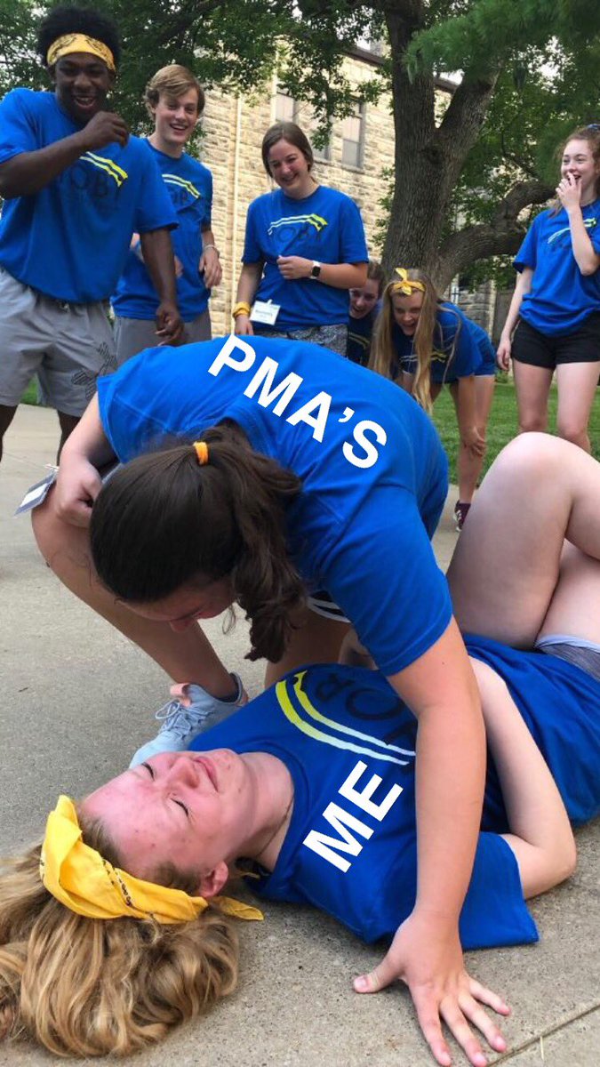 oMYgoshHOBYjosh's tweet photo. Literally no one:                                             PMAS: HOW FUNKY IS YOUR CHICKEN                                               #hobyks @ItsMrPMA @ItsMissPMA https://t.co/6ls52rQLnE