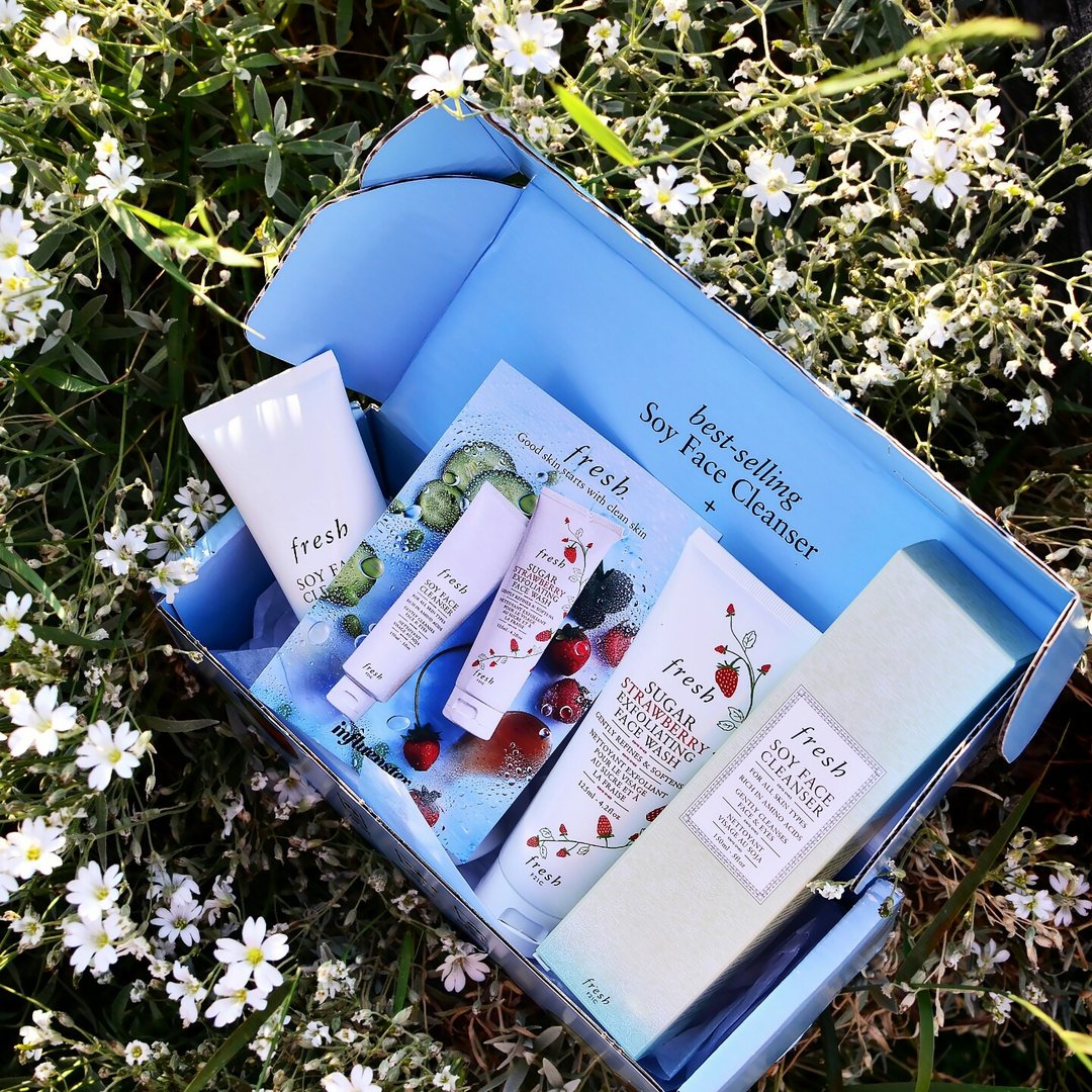 Fancy_Beauty's tweet photo. Was so excited to have received this incredible #voxbox from #influenster.. @freshbeauty @Influenster   #contest #complimentary  #freshsugarstrawberry #soyobsessed #freshbeauty https://t.co/OAggTeBYEn