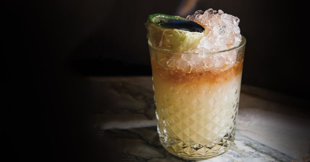 LiminalStrider's tweet image. This is the sort of "Holy Water" I could get behind.

#SaturdayLibations