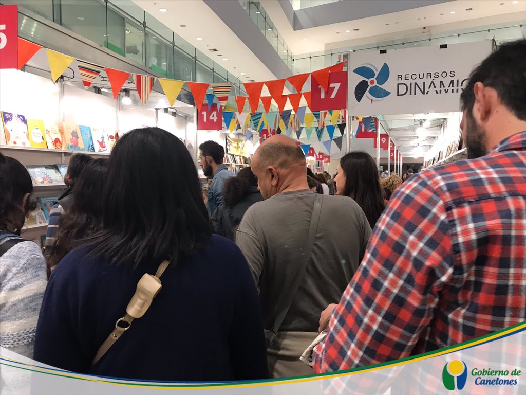 CanelonesCultur's tweet photo. 📚#Ahora La #FILC2 tiene a los ganadores del concurso de #Cosplay , los Clospayers demostraron ser tan creativos como semejantes a sus personajes preferidos.
📕Te invitamos a continuar disfrutando y conociendo esta gran Feria Internacional del Libro de #Canelones https://t.co/58u1jvyszB