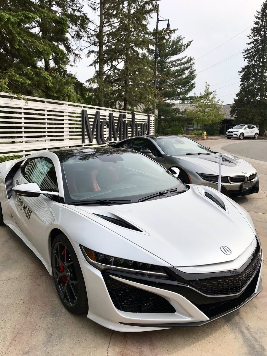 MoonlightGala's tweet photo. Revving up for #MoonlightGala2019! 🌙The magical evening commences in 15 minutes https://t.co/1oopznBqFK