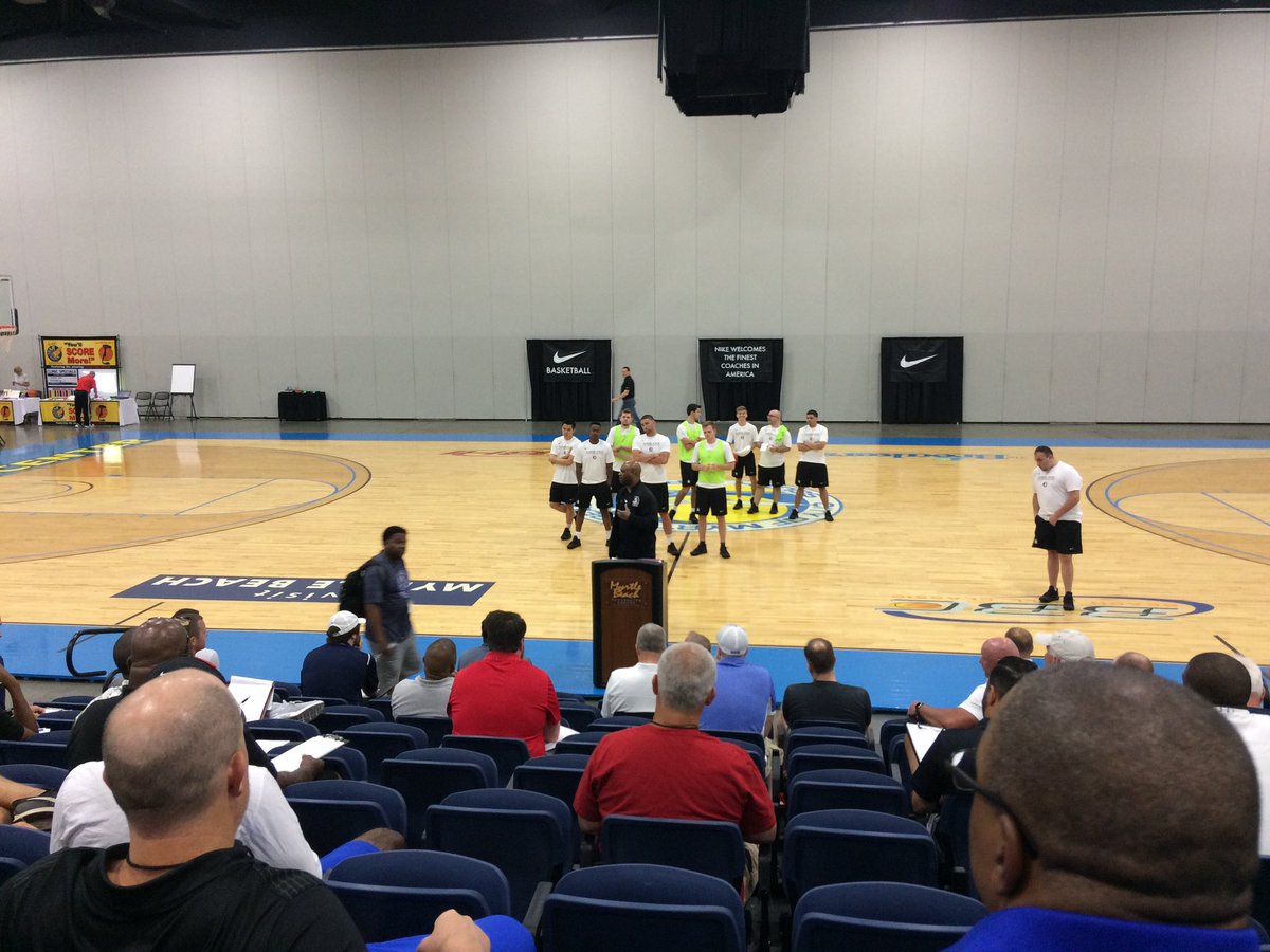 jdhoopers's tweet photo. Glad to have Coach Smith in attendance at the Nike 🏀 Clinic in Myrtle Beach, SC. https://t.co/DwEn2Qw5LP