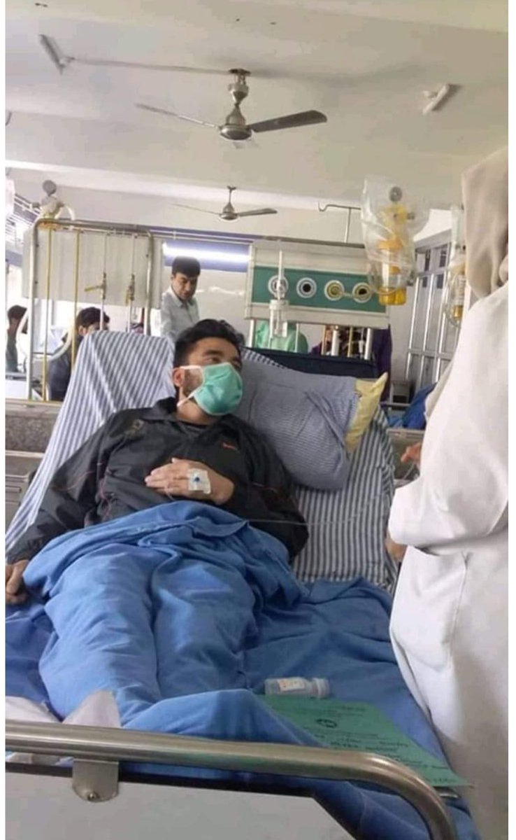 KashmirPatriot's tweet photo. #SavePreciousLife. Rayees Ahmed, 41 year old man is suffering from #blood #cancer and is being shifted for treatment from SKIMS to outside hospital. The treatment requires 15 lakhs rupees. #AppealToHelp.
Bank account details and SKIMS certificate attached for authenticity. https://t.co/wz3MKIIOpy
