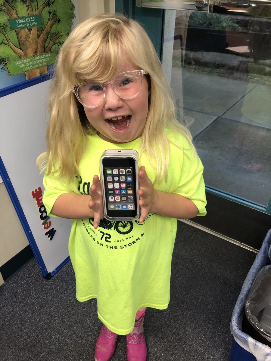 A couple weeks ago, our 1st grade class had a <a href="/DonorsChoose/">DonorsChoose</a> project funded for a new iPod for our listening centers. Had to share this cute pic...this is the face of an excited 1st grader! <a href="/LiveElementary/">Live Oak Elementary</a>