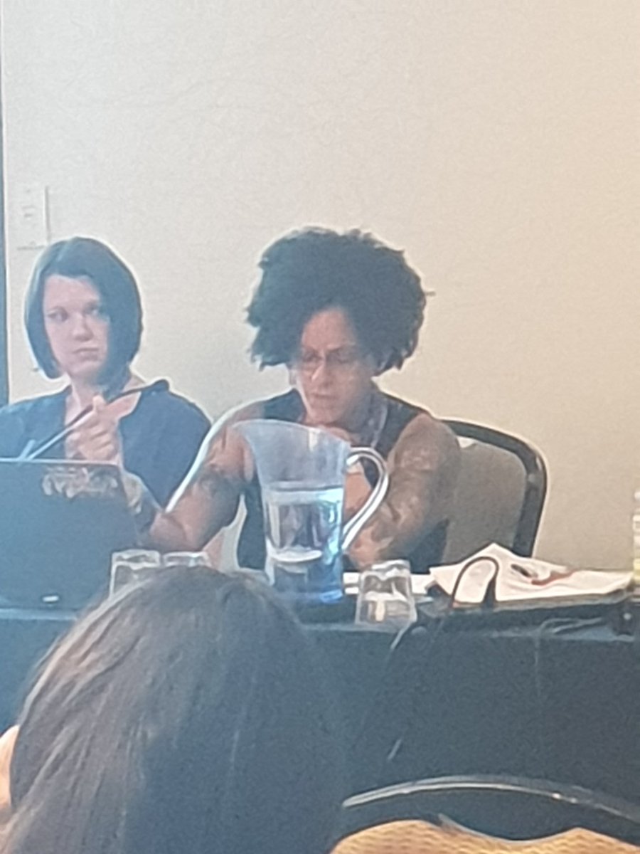 corbeau_1863's tweet image. @drjonessoc shares chapter 4 of upcoming book on Camming. Gig economies wherein #cammers &amp;amp; #sexwork -ers are excluded. Millions gravitated to sex entrepreneurship. Can&apos;t wait to share on Duality &amp;amp; overlap with this scholarship re: innovation &amp;amp; resistance! #CRN6_DC2019 #LSADC2019