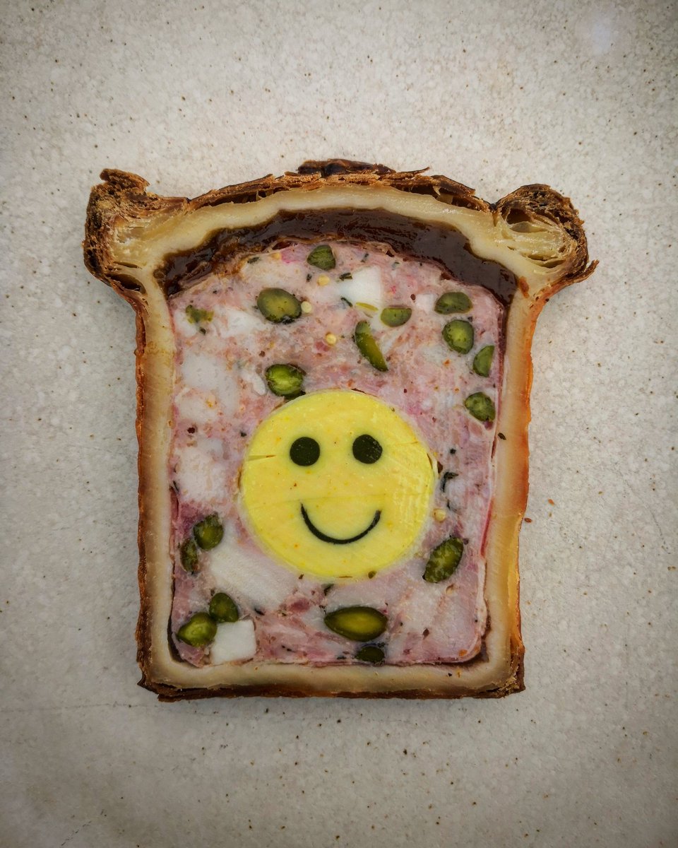 chefcalum's tweet image. Acid house pate en croute, probably the most technically challenging thing I've made but also the most fun