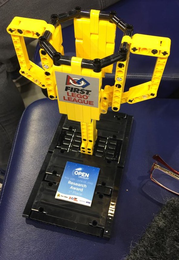 Fen ve Teknoloji Lisesi robotik takımımız <a href="/robotrakspace/">Robotrak-Space</a> FIRST LEGO League Open International Uruguay turnuvasında 69 takım arasında Proje/Araştırma alanında 1.’lik ödülüne layık görüldü. Takımımızı tebrik ederiz 🏆👏🏼