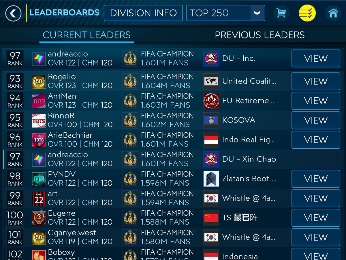 SemiconDuck's tweet photo. Some good runs and a tough way to gain the last 10k. Finally at 1.6 mill fans. #grind #vsa @EAFIFAMOBILE https://t.co/nPSQYugQCF