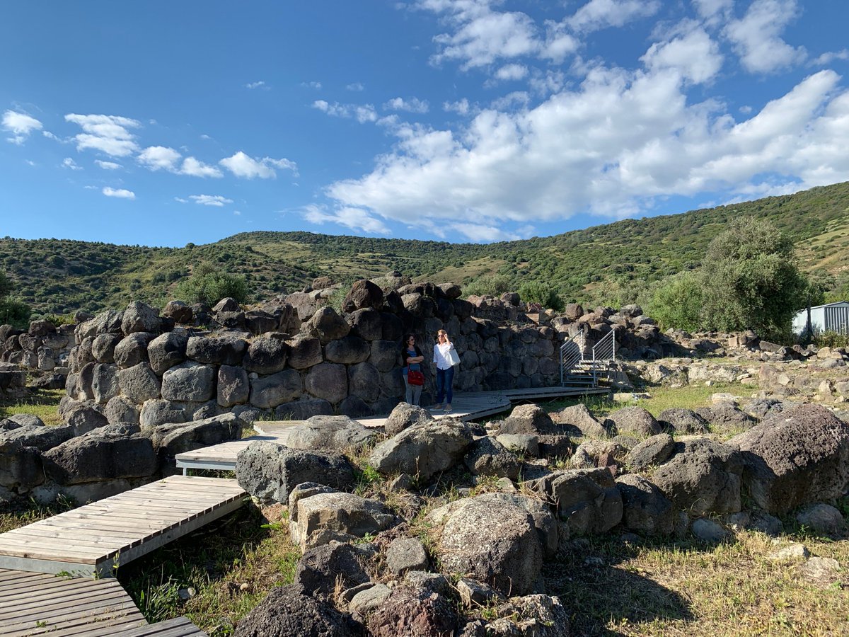 monumentiaperti's tweet photo. La prima giornata del 6° weekend di #MonumentiAperti19 si è conclusa.
Vi diamo appuntamento a domani con qualche scatto proveniente da #Genuri. Tra i siti visitabili nel paese della #Marmilla, il #Nuraghe di San Marco, aperto per la prima volta al pubblico.
#RadicialFuturo https://t.co/dwtVu1VQl7