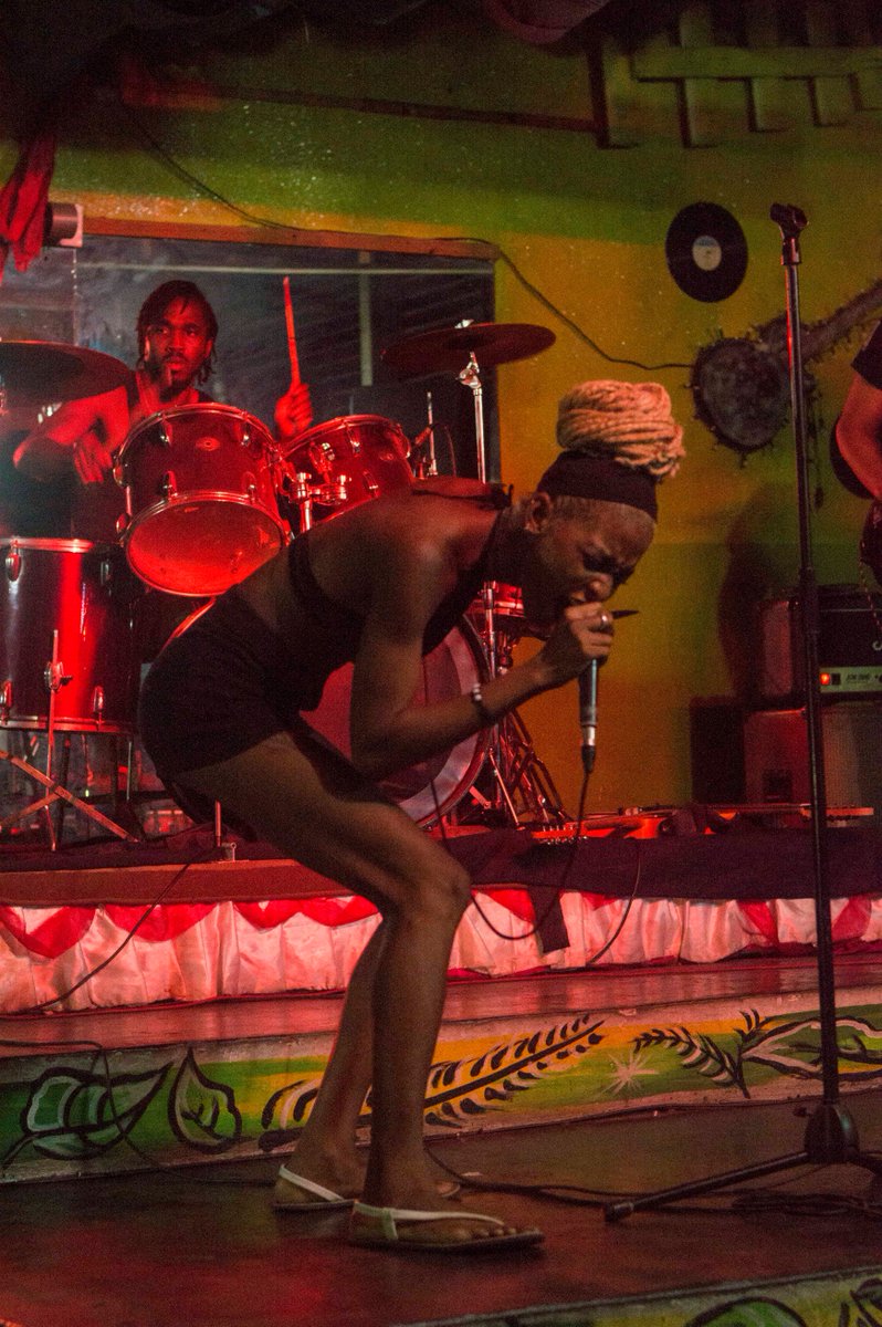 luvyoulikemango's tweet photo. Iron Kyte.
https://t.co/2xlb8pFceL
#jeanalindophoto #jamaicanrock #yardrock #hardrock #heavyblues https://t.co/6b6E5vWRK9