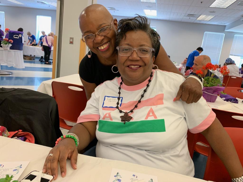 akaxisigmaomega's tweet photo. #AKAXiSO members and friends getting in their #8K2Excellence for a GREAT cause! #RFLSoMoCo #RelayForLife https://t.co/9XFHnFwFlK