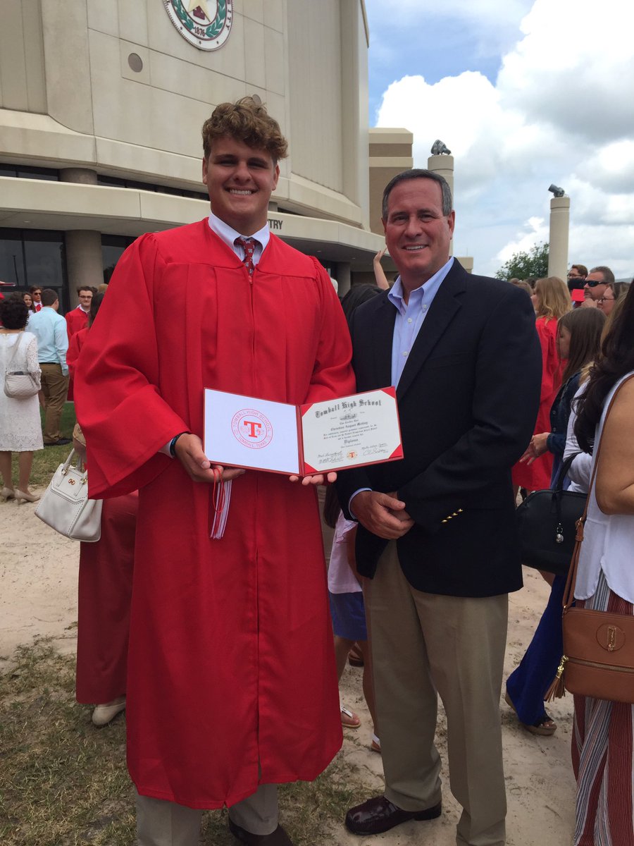 JATMobley's tweet photo. Congratulations Son, SO Proud of You!! 🎉🎉🎉 https://t.co/fgJilvplNY