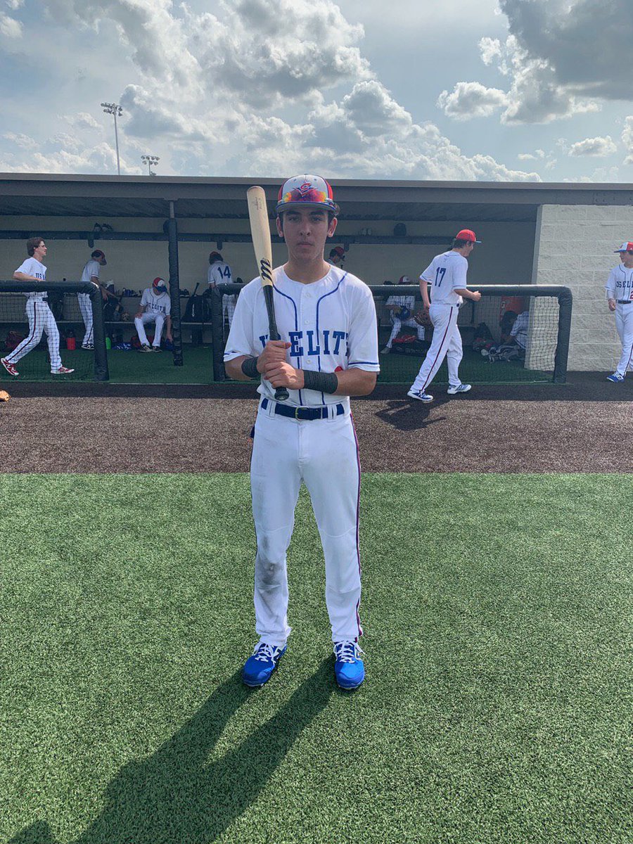 FiveTool's tweet photo. @FiveToolTexas F: @USEliteTexas Matusik 10, Texas Angels 2021 0
PoG: Reece Parrott 2-3 2B, 2 RBI, R
Pitcher: @_clayton17_ 5 IP, 7K, 3H, 0R https://t.co/u9jTK5Kjau