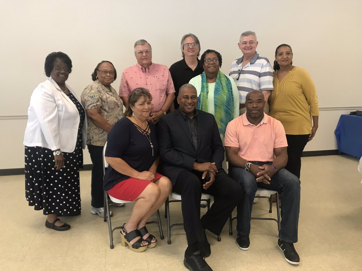 LILIANA SPEARS tweet media