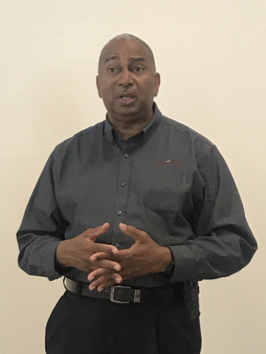 LILIANA SPEARS tweet media