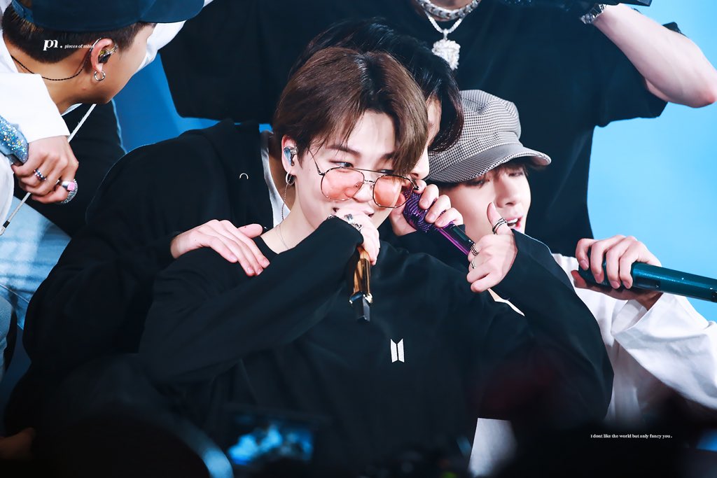 piecesofmind_jm's tweet photo. #JIMIN #지민 #WeLoveYouJimin @BTS_twt 190601 https://t.co/ZZBcal21fg
