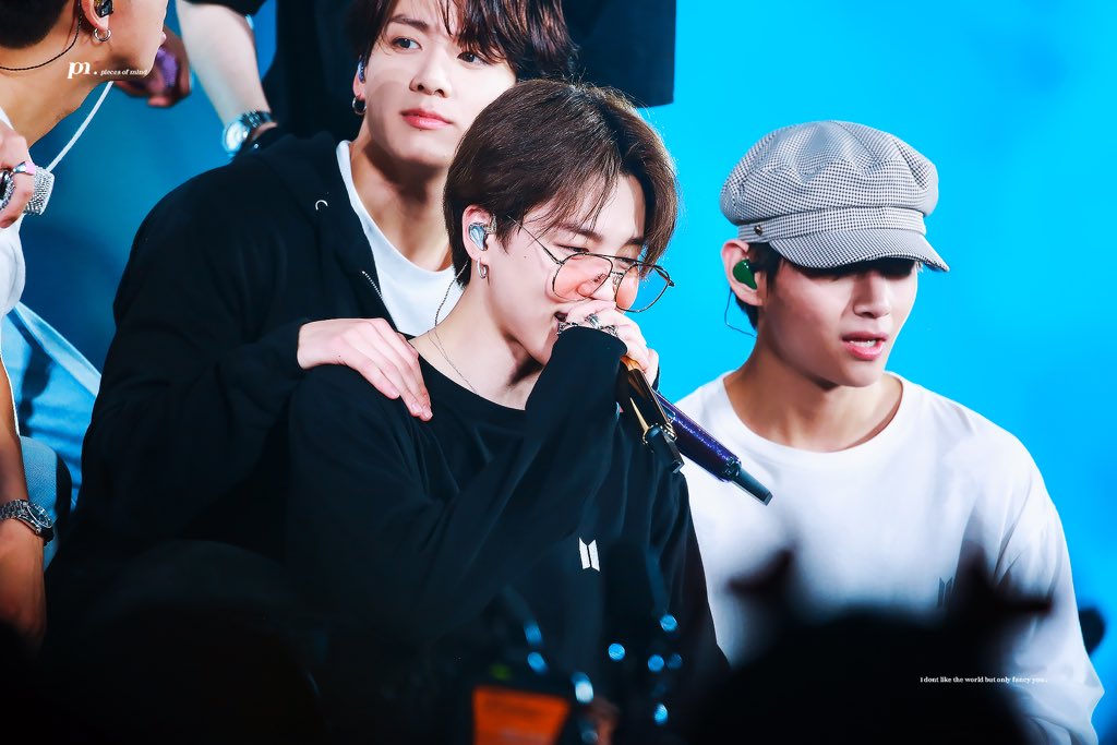 piecesofmind_jm's tweet photo. #JIMIN #지민 #WeLoveYouJimin @BTS_twt 190601 https://t.co/ZZBcal21fg