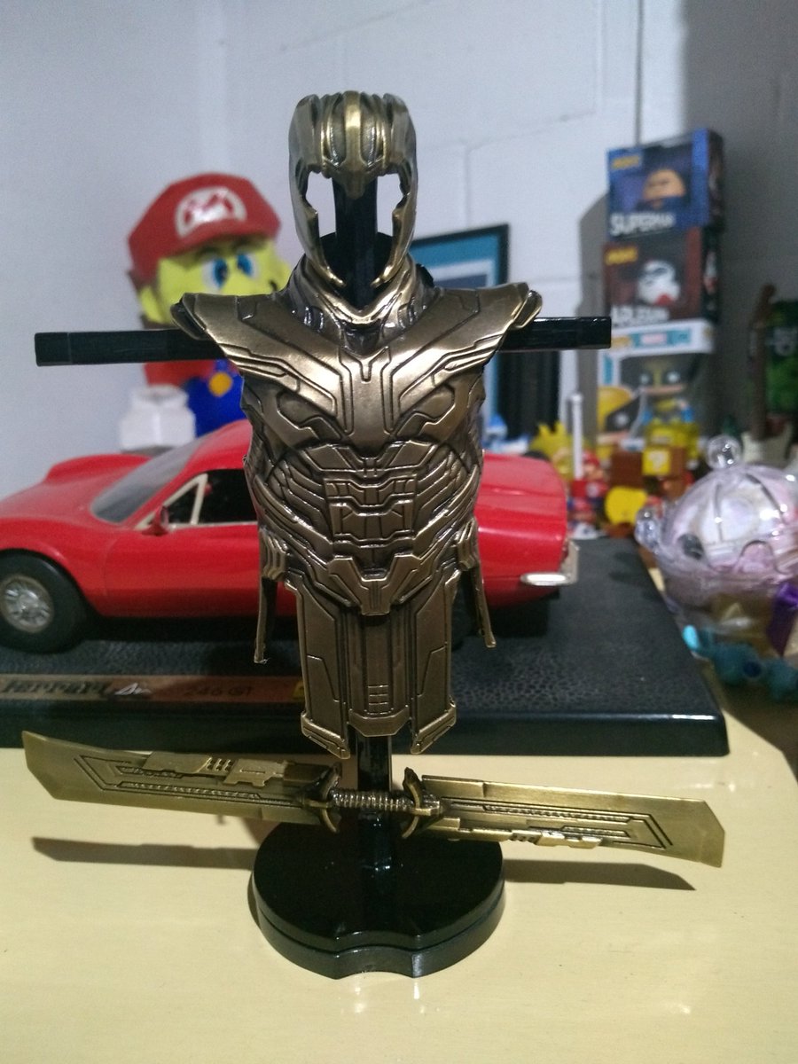 moitamacleod's tweet photo. Pega essa armadura foda do @omelete  #OmeleteBox 

Pena q chegou só em Junho! Tem q melhorar isso ae!  😆 https://t.co/C3IoSjQ4q4