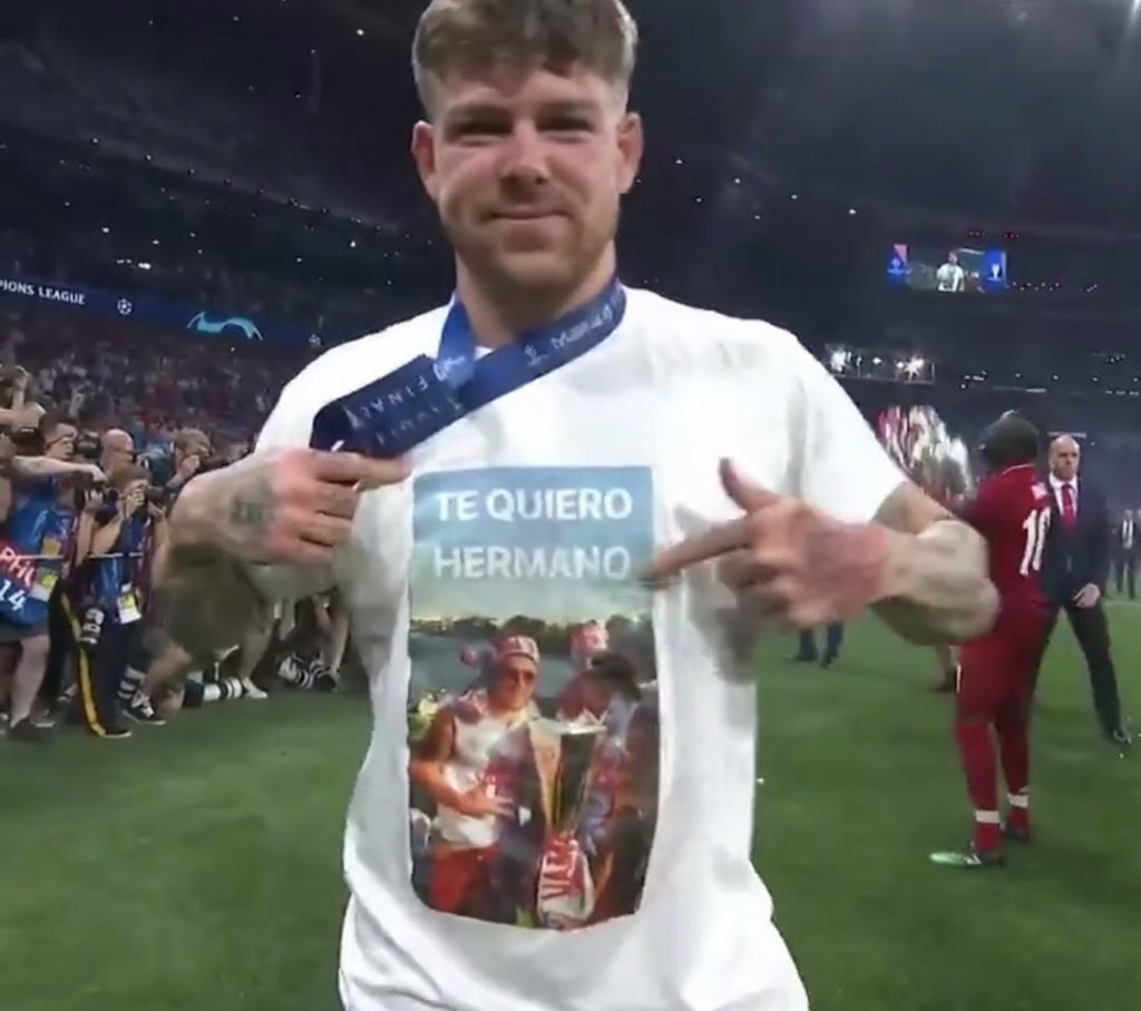 RarrochaR's tweet photo. Muy grande @lfc18alberto tu, Jose y @VitoloMachin erais imparables https://t.co/jKDaOS7qUD