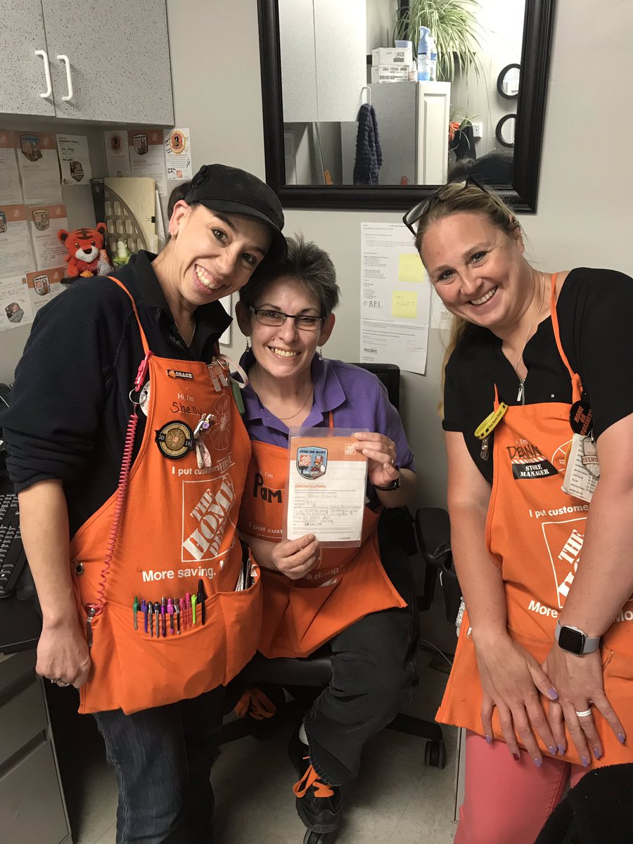 Pam being recognized for her great attitude, willingness to help anyone, anywhere and at any time.  She also stepped in and closed the store on a moments notice.  Thank you, Pam!! #3311WINS