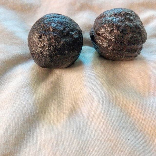 gabi_menke's tweet photo. ZweiTage später und "Sie" guckt schon viel freundlicher!❤😃👍
Meine Moqui marbles.... #moquimarbles #moqui #marbles #marblestone #lebendesteine #heilsteine #heilsteinwirkung #healingstones #stones #mineralien #energieballs #couplestone #magicstone #sha… https://t.co/tbqmr28EKw https://t.co/TIMWo3RqzK