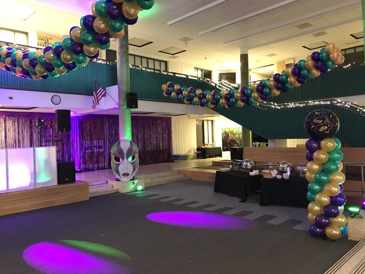 Margaretchungcc's tweet photo. Thank you Cristin and Cindy for transforming @APSCareerCenter into a masquerade ball! https://t.co/0vMmlFIZwD