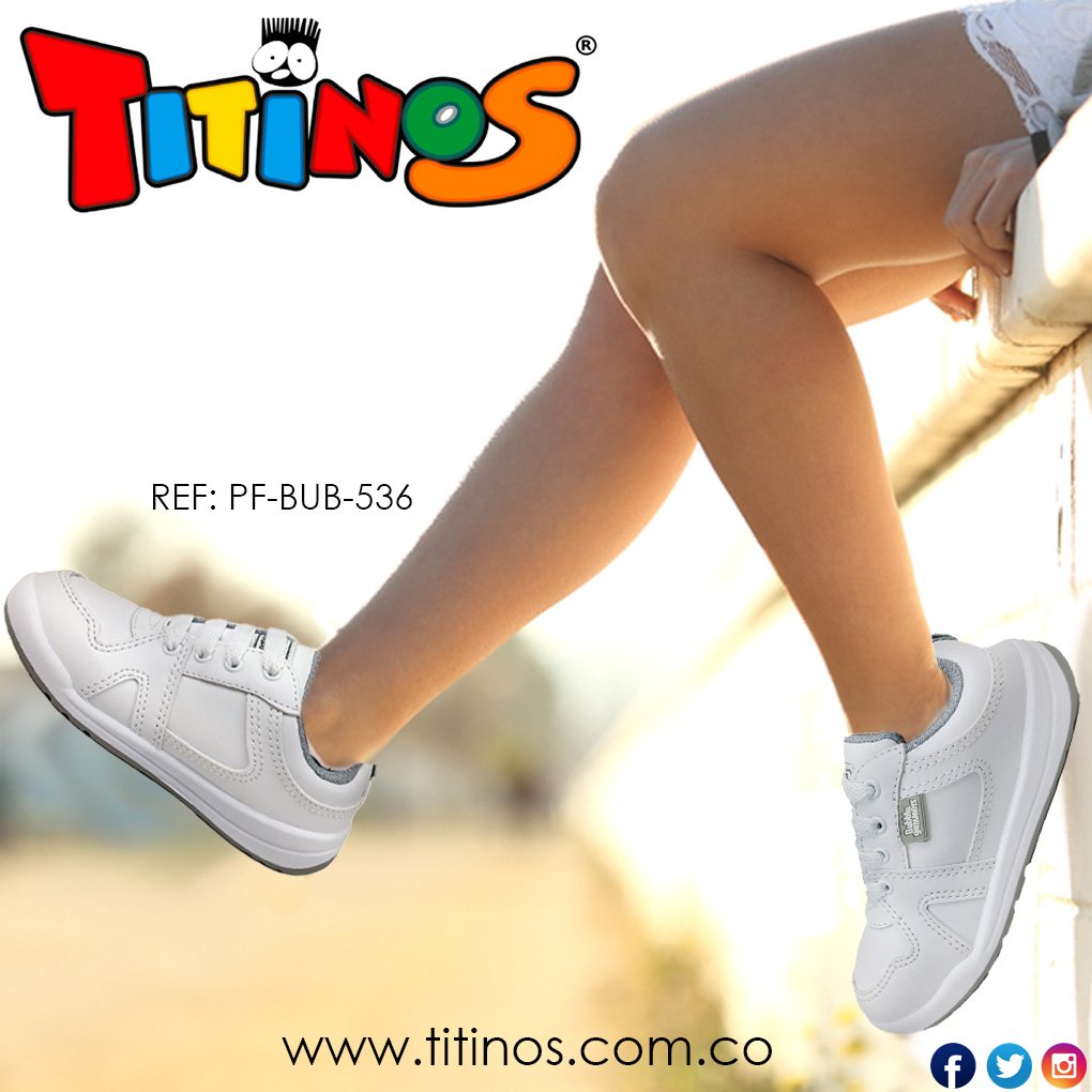 Los Tenis Blancos ya no son exclusivamente para el Cole. Son tan lindos y cómodos que quedan perfectos con cualquier outfit. Ven ya por los tuyos.

Más información titinos.com.co

#Titinos #Zapatos #Tenis #zapatosparaNiños #ZapatosparaNiñas #zapatosBogota