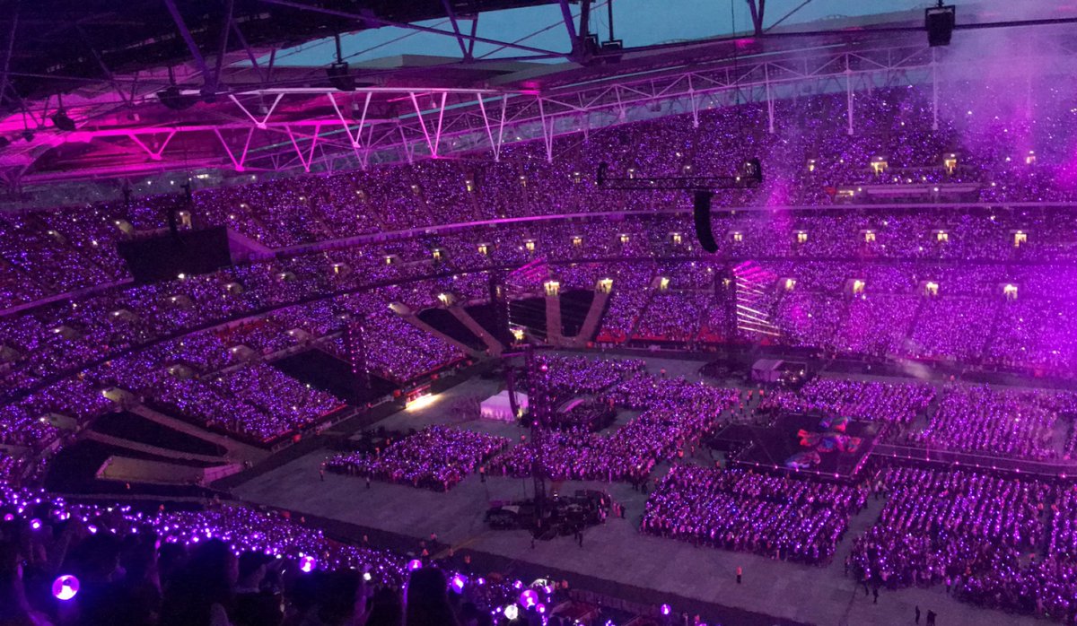 augustddirty's tweet photo. It was so beautiful thank u @BTS_twt for this experience and @bts_bighit I’ll never forget.💗💗 https://t.co/oAxQJMhfCf