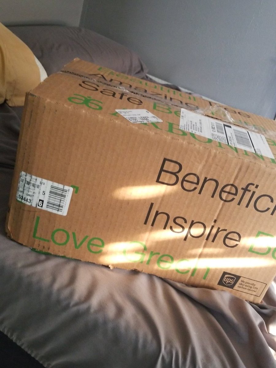 Mercedez_1019's tweet photo. Look what finally came in!💜❤ Im ready for this! #Arbonne #Arbonne30 #30day https://t.co/yiKfNig1j2