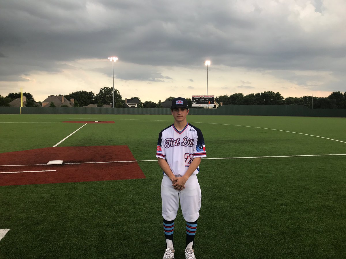 FiveTool's tweet photo. @FiveToolTexas F: @FlatBillWestTx 17U 5, @StixBaseballTX 2020 South 0
PoG: @DylanBooth02 6IP, 2H, 11K https://t.co/cDJBp8t2hC