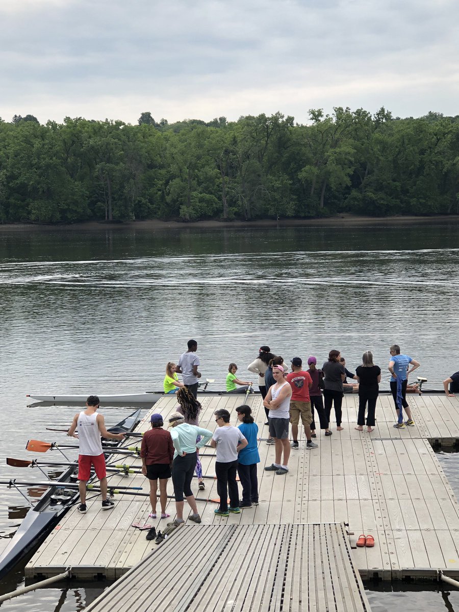 Albanyrowing's tweet photo. Scenes from our #learntorowday this morning. So great to share our love of the sport and reconnect people with the beautiful #HudsonRiver. Thanks to all who attended! https://t.co/hMm5bds0I2