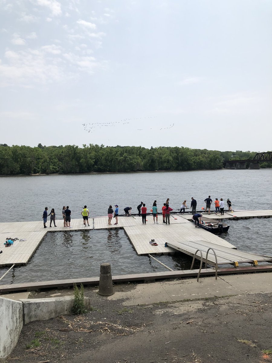 Albanyrowing's tweet photo. Scenes from our #learntorowday this morning. So great to share our love of the sport and reconnect people with the beautiful #HudsonRiver. Thanks to all who attended! https://t.co/hMm5bds0I2
