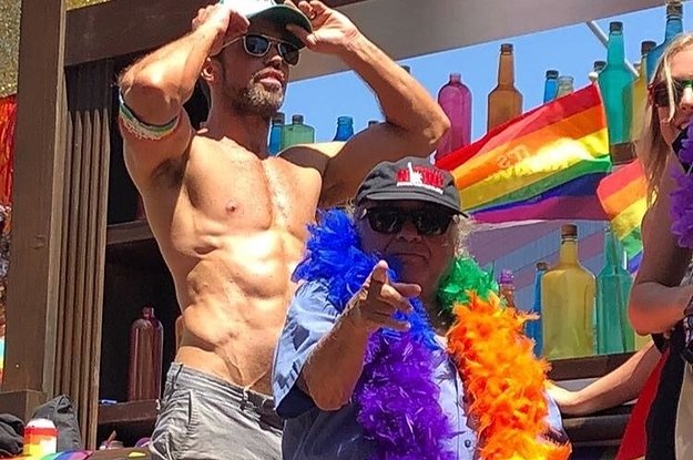 fakedannydevito's tweet photo. #HappyPrideMonth https://t.co/nQXOWNNWSK