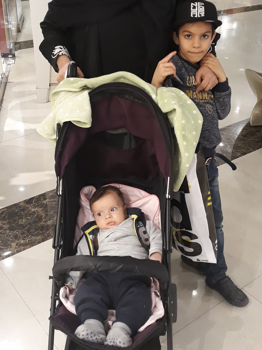 Bahrammianji's tweet photo. @Monique_Sauve Ne détruisez pas l’espoir de mon enfant 
#Quebec_immigration_injustice
@Cour_superieure
@francoislegault
@SJB_CAQ
@18000Dossier https://t.co/77rsmrrxnE https://t.co/2xa9mIjCAi