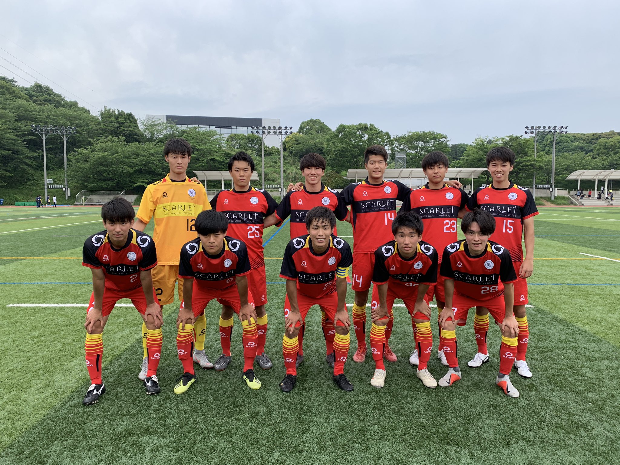 明治学院大学体育会サッカー部 公式 Twitterissa 東京都社会人サッカーリーグ1部vsアストラ倶楽部 スタメン 12 岡部 2 春木 25 倉本 佐々木 31 寺島 28 中川 15 三上 29 町田 14 平田 9 猿渡 23 佐藤凌 サブ 24 鈴木雄 4 岩舘 18 島田 6