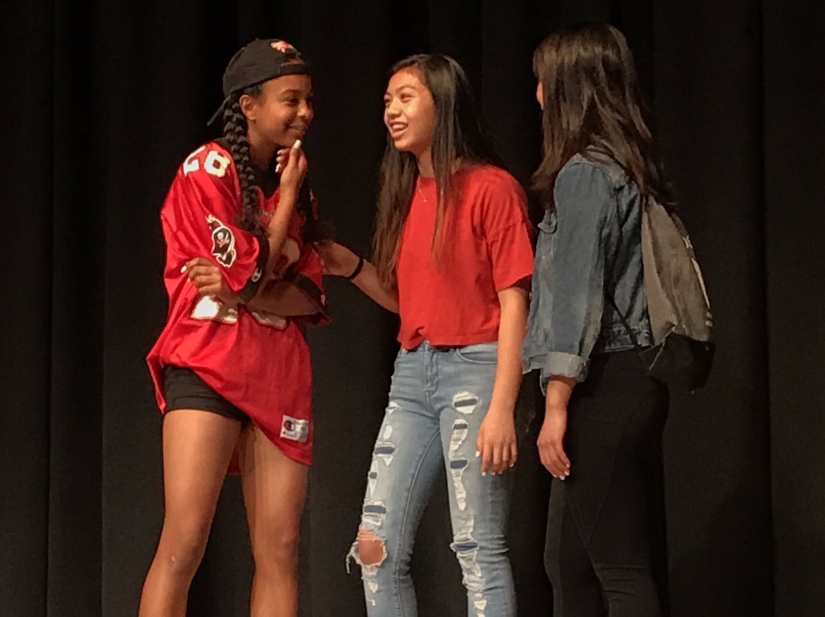 FirstAveTheatre's tweet image. Production 2019’s LAST rehearsal for the LAST show of the year...70 minutes of original material...now that’s collaboration!🎭@FirstAveMS