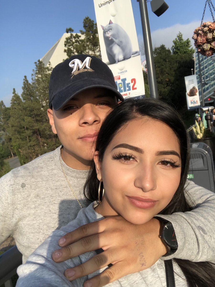 saintmayra's tweet image. #GradBash2k19 🎓❤️