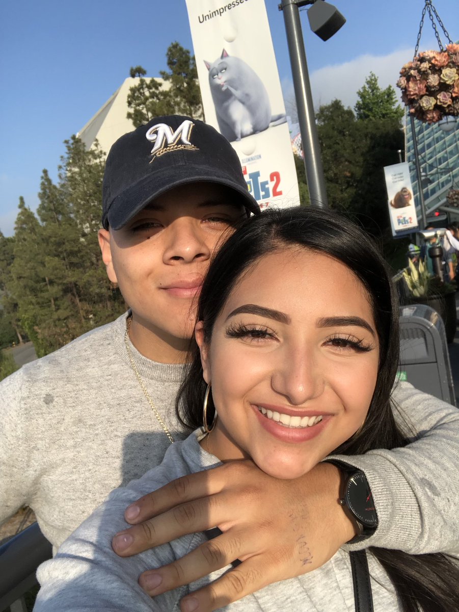 saintmayra's tweet image. #GradBash2k19 🎓❤️