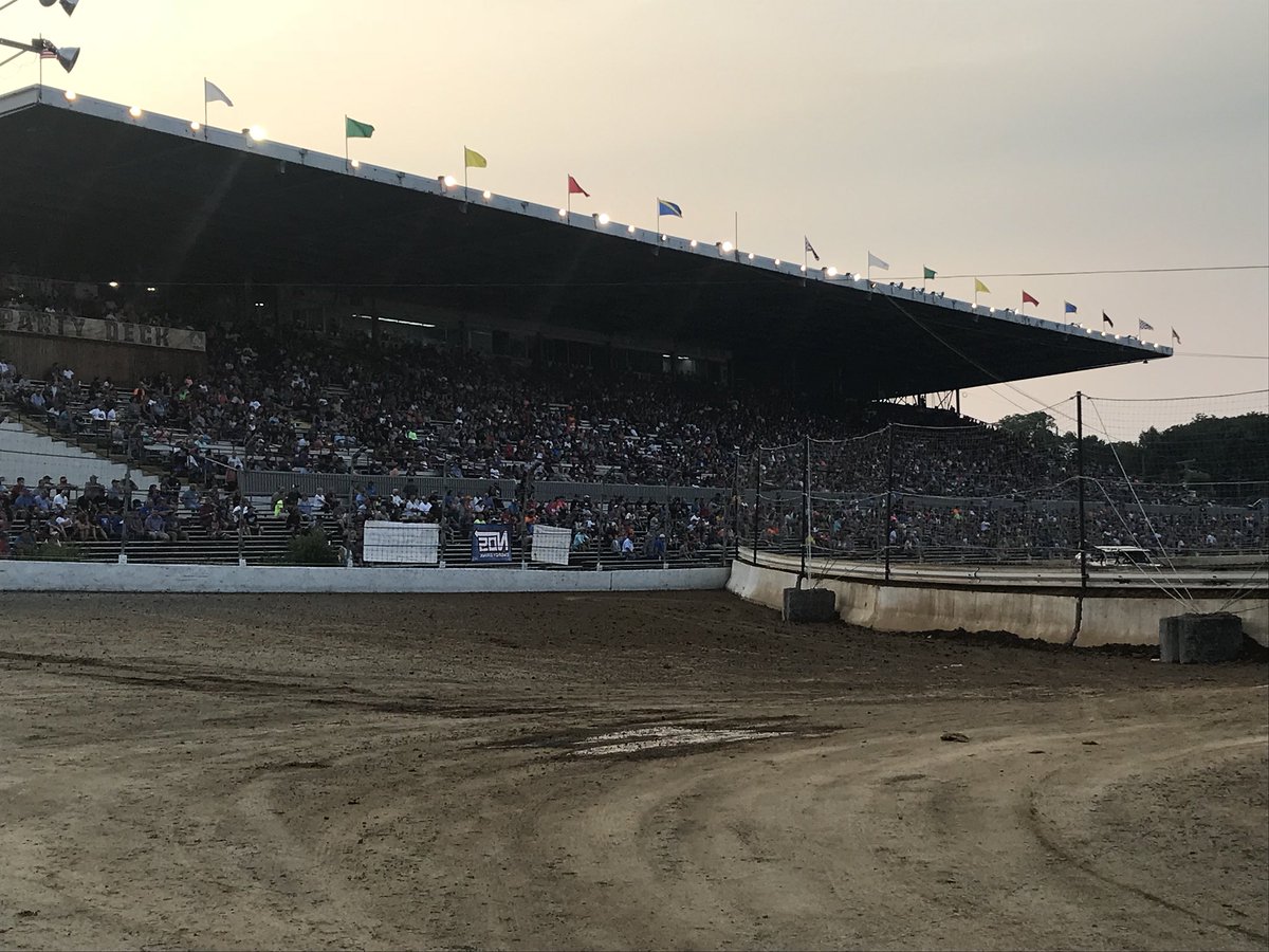 We’ve got another PACKED house here tonight <a href="/FGSpeedway/">Fairgrounds Speedway</a> for the second night of the World of Outlaws <a href="/NosEnergyDrink/">NOS Energy Drink</a> Sprint Car Series <a href="/MusicCityNats/">Music City Outlaw Nationals</a>!

Thank you race fans for all of you’re support!