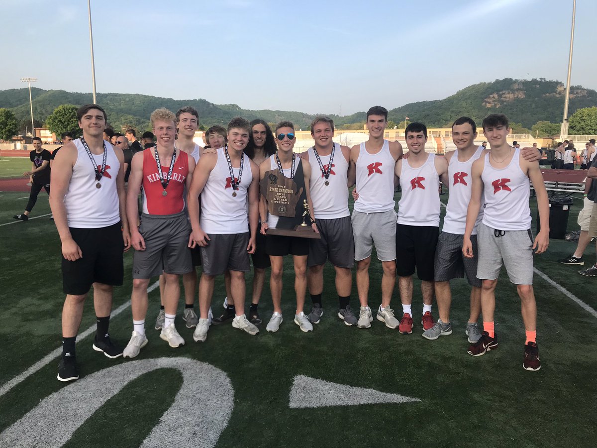 KimberlyTrack's tweet photo. 3-peat State Champions! https://t.co/QdWGhew2a9