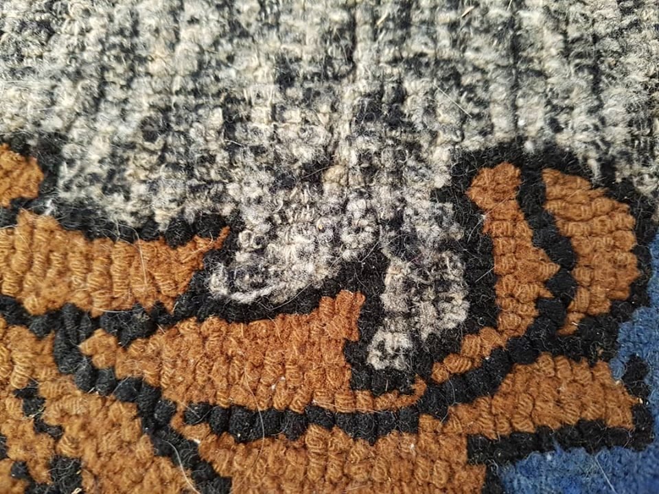 fivebluebuttons's tweet photo. Last detail from Auntie's hooked rug - not on a greeting card - yet. #greetingcards #greetingcardsforsale #stationery #dailydoseofpaper #hookedrug #hookedrugs #handmade #fibrearts #shoplocal #smallbusiness #smallbusinessrevolution #pei #princeedwardisland #eastcoast https://t.co/LQmbPDPHHl