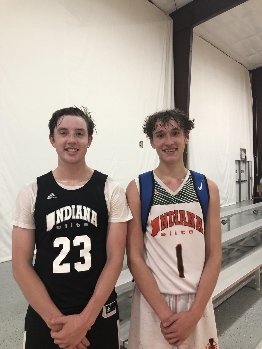 teamblazeselect's tweet photo. @JordanAwatson12 and @MattMunoz3340  faced off and traded buckets today filling in on some final spring ball.  Good luck to them @SouthportBBall @IndianCreekHigh this June. https://t.co/8HCSJ8JLHn