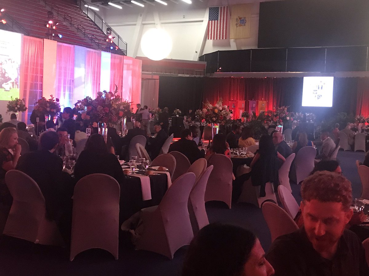 AlumniNJIT's tweet photo. Wow! What a beautiful evening at the Alumni Weekend dinner dance! #NJITAW https://t.co/QLZ0IRZW74