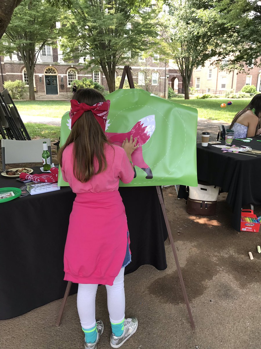 Future alumna playing pin the tail on the vixen. #SweetBriarCollege @sbcalumnae @SweetBriaredu #ClassOf2032