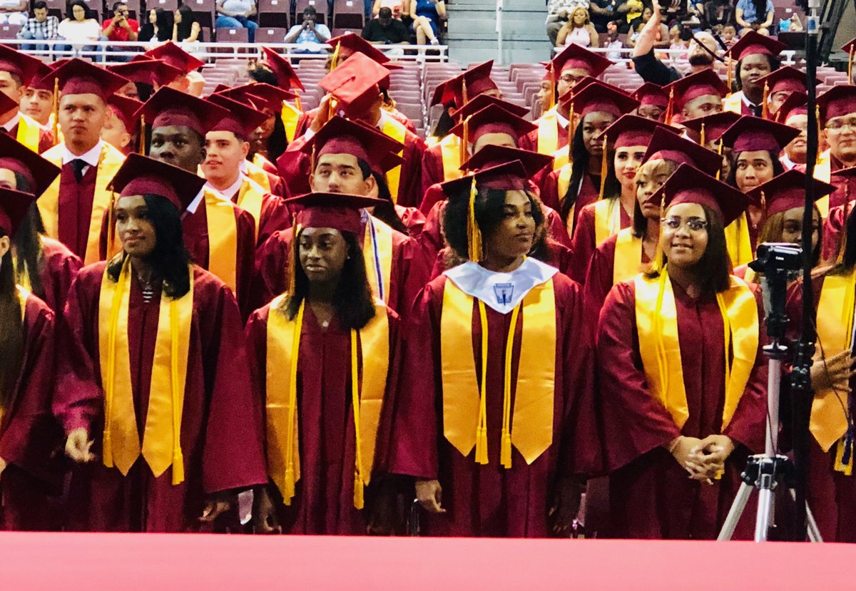Congratulations to the GW Carver Graduates! ⁦@CarverPanthers⁩ ⁦<a href="/AldineISD/">Aldine ISD</a>⁩ ⁦<a href="/AldineHR/">Aldine HR</a>⁩   #MayorTurner44        #8LastGraduation!!