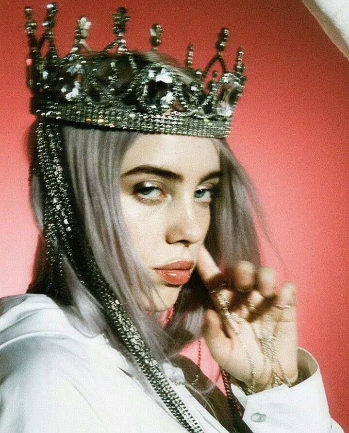 𝐵𝑖𝑙𝑙𝑖𝑒 𝐿𝑜𝑔𝑎𝑛 (@troubledfrenzy) on Twitter photo 