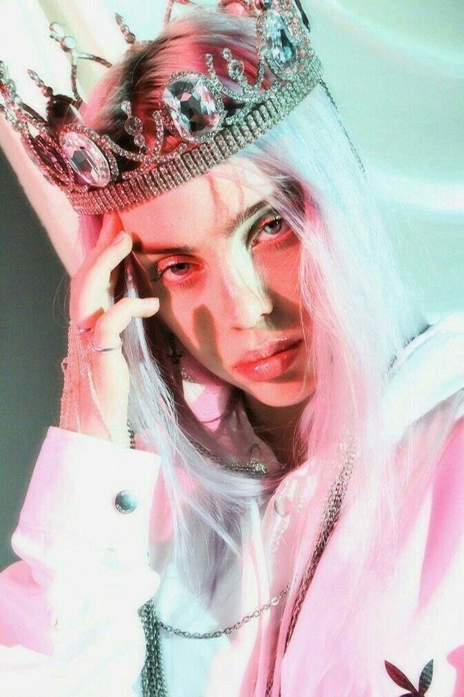 𝐵𝑖𝑙𝑙𝑖𝑒 𝐿𝑜𝑔𝑎𝑛 (@troubledfrenzy) on Twitter photo 