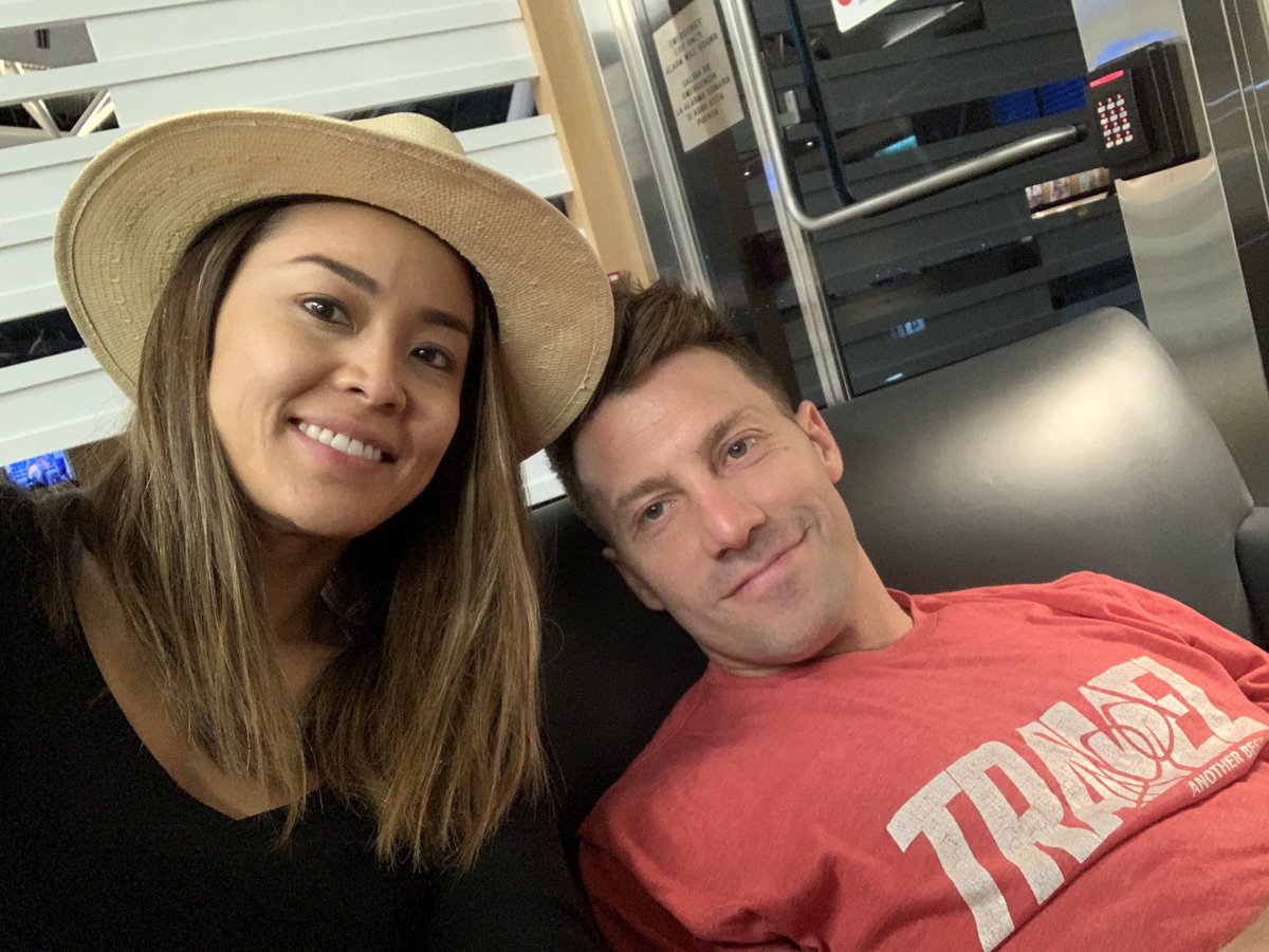 YogiRoth's tweet photo. Off to Bali to get married, any must do’s in #Bali?!?? ❤️🌊💫🙌🏼 #HowGreatIsBali (And yes, this is the 27th country this @AnotherBestDay #travel tee has made it to 🤓🔥) https://t.co/42ybFEDi51