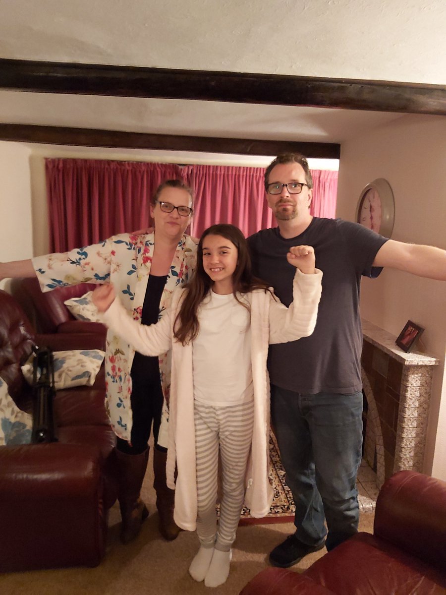 Arghhhhhh Omg so we have just #wrapped on First #film #MIMI of @MimiTrilogy wow had absolute blast Massive thankyou to incredible <a href="/FromPage2Screen/">Stuart Bannerman</a> and Annette you was Phenomenal such an honour to work with you both. Sorry just posting just got in. More to come #lamissahlashontae