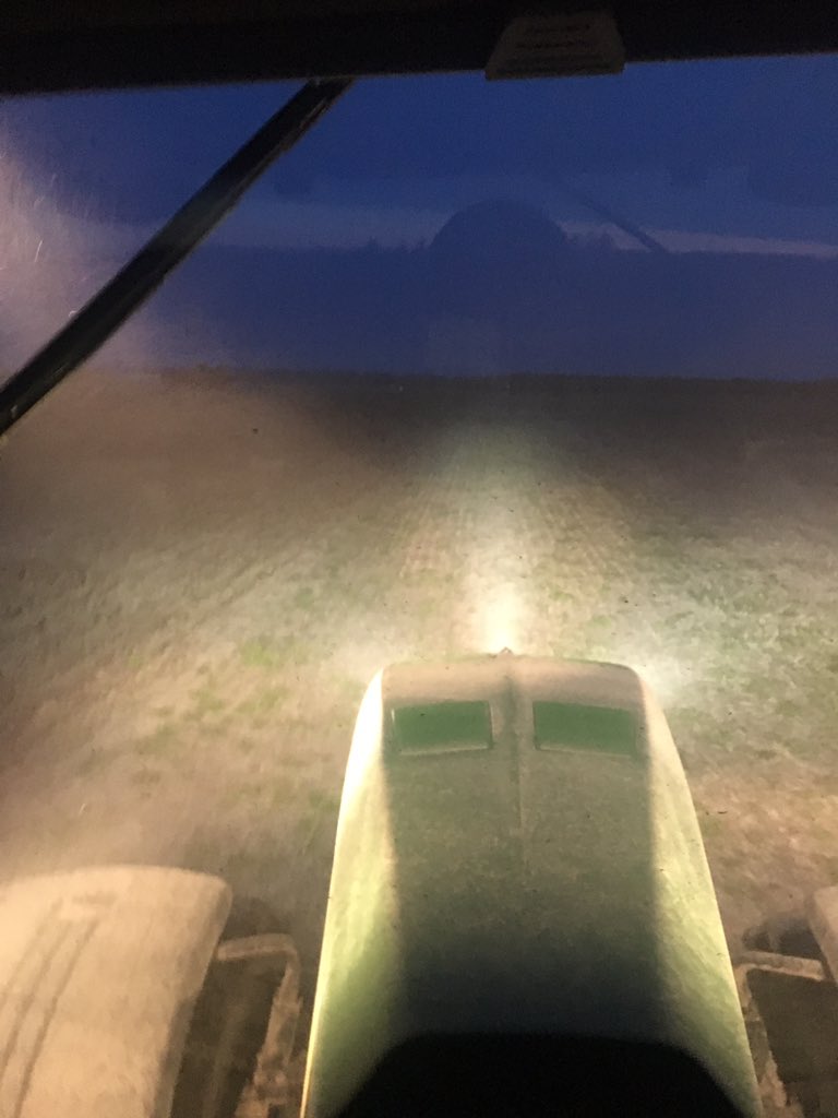JL_Thib's tweet photo. As the dust settles #plant19 at North Haven Farms @YGauthier67 is wrapping up today.  Had a great view for the last 5 days. https://t.co/VocmnO99DO